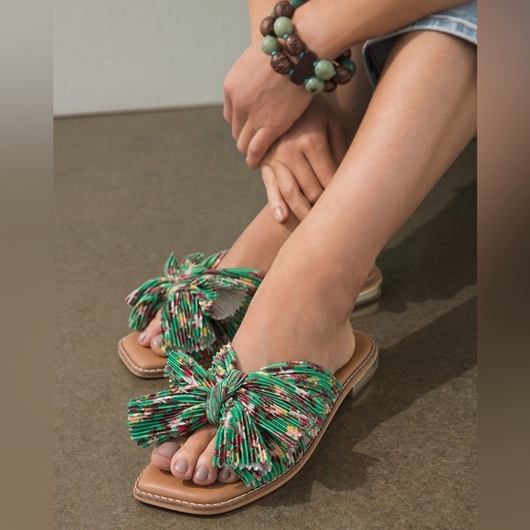 NEW Chico’s Knotted Bow Slide Sandals Women’s Size 6.5 M - Picture 1 of 6